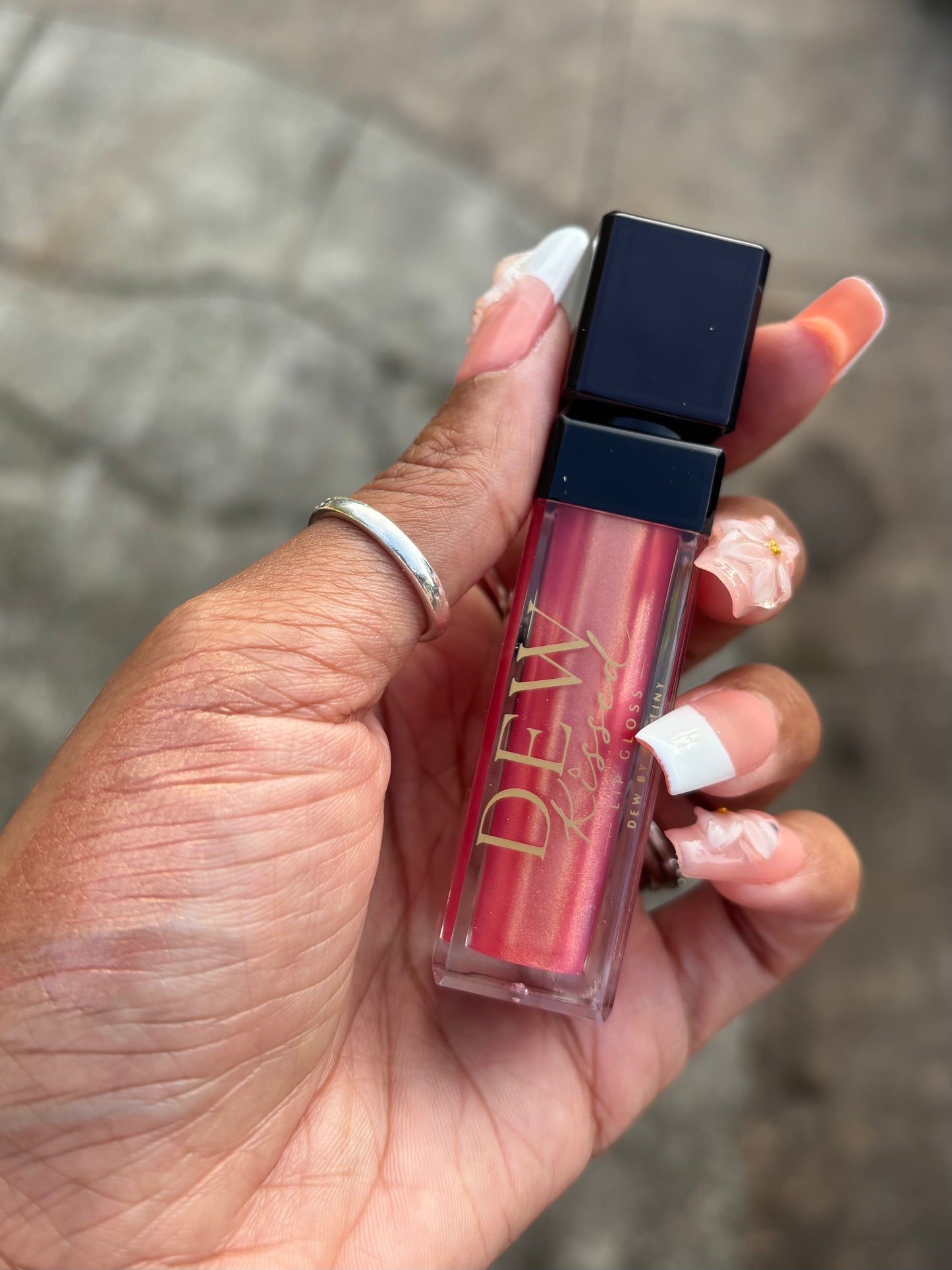 DEW KISSED LIP GLOSS