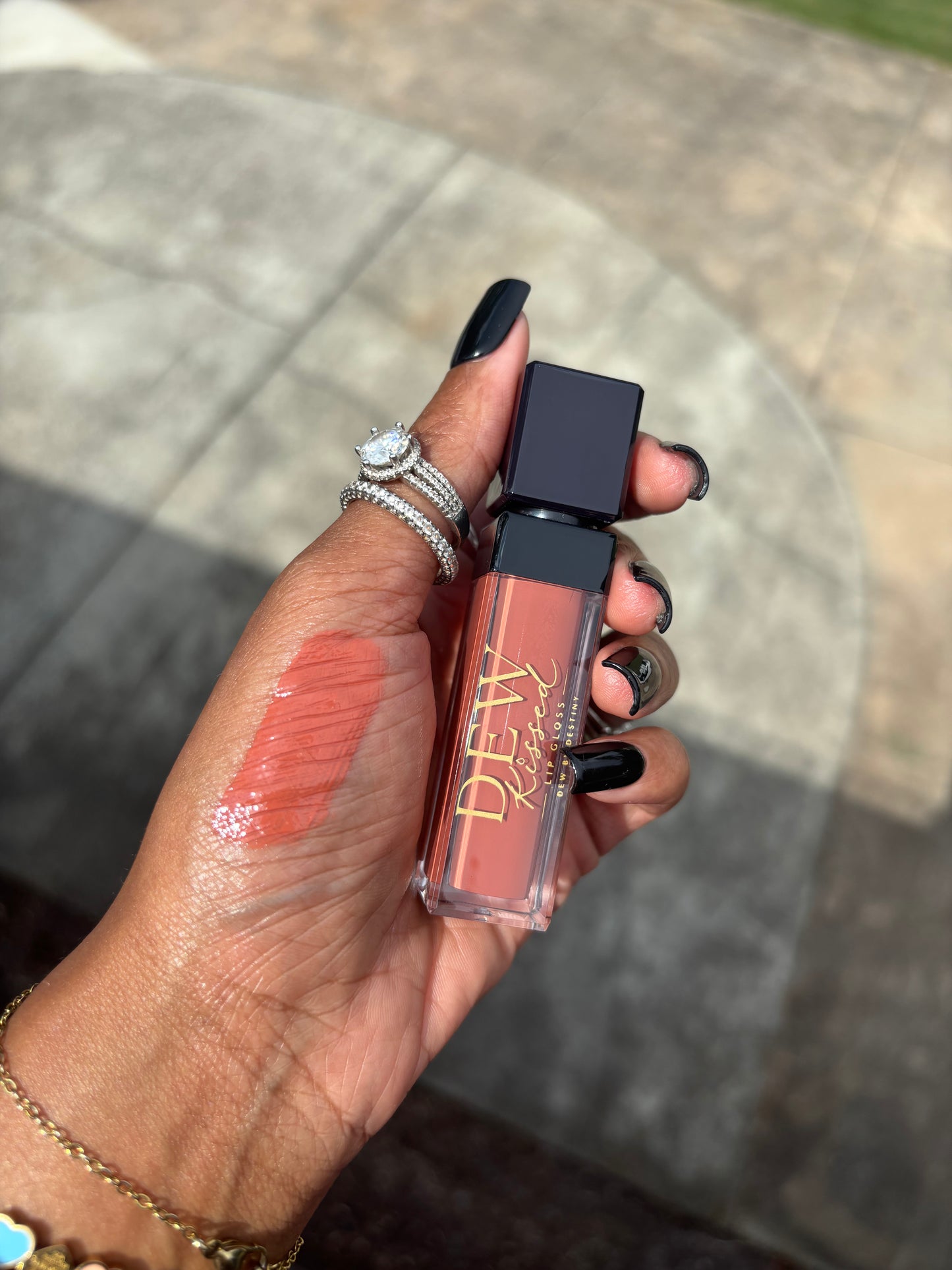 DEW KISSED LIP GLOSS