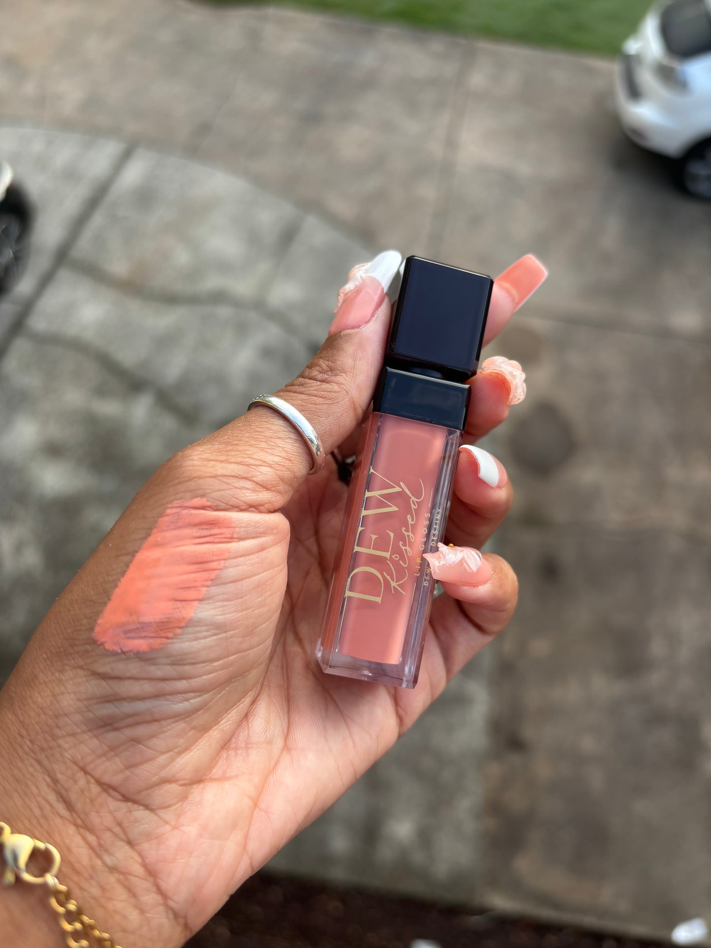 DEW KISSED LIP GLOSS