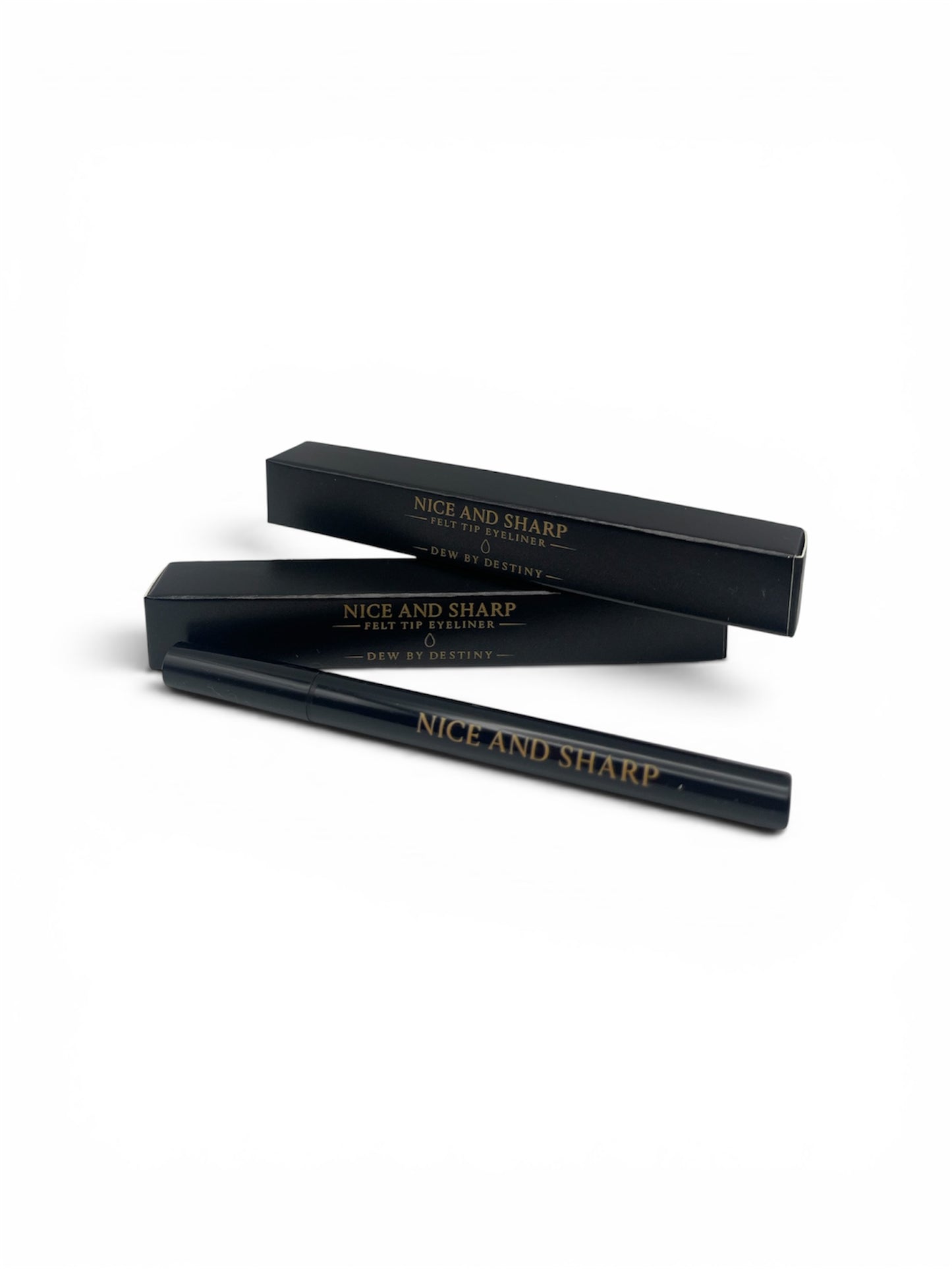 NICE AND SHARP FELT TIP EYELINER
