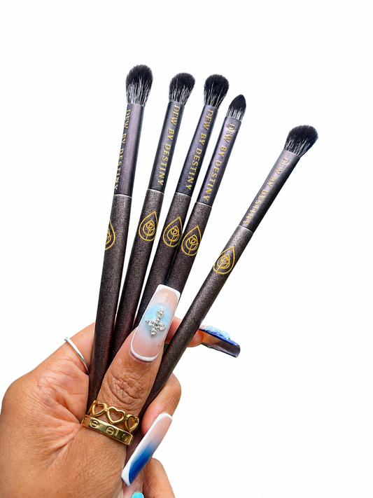 DEW BY DESTINY SECRET BRUSH SET
