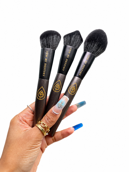 DEW BY DESTINY SECRET BRUSH SET